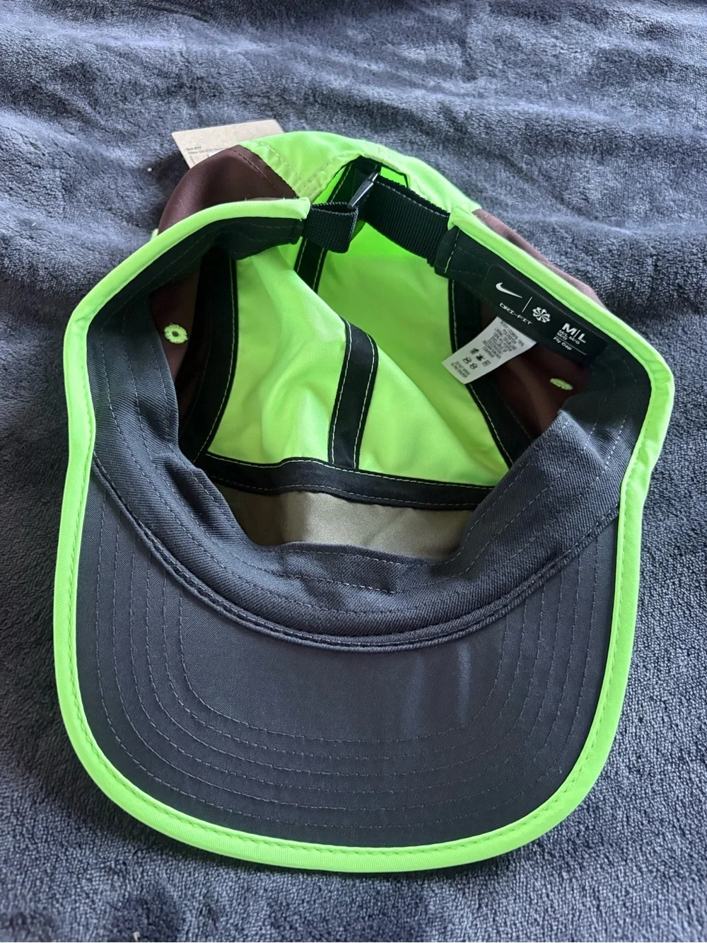 Nike Men’s Brown & Neon Green Running Cap